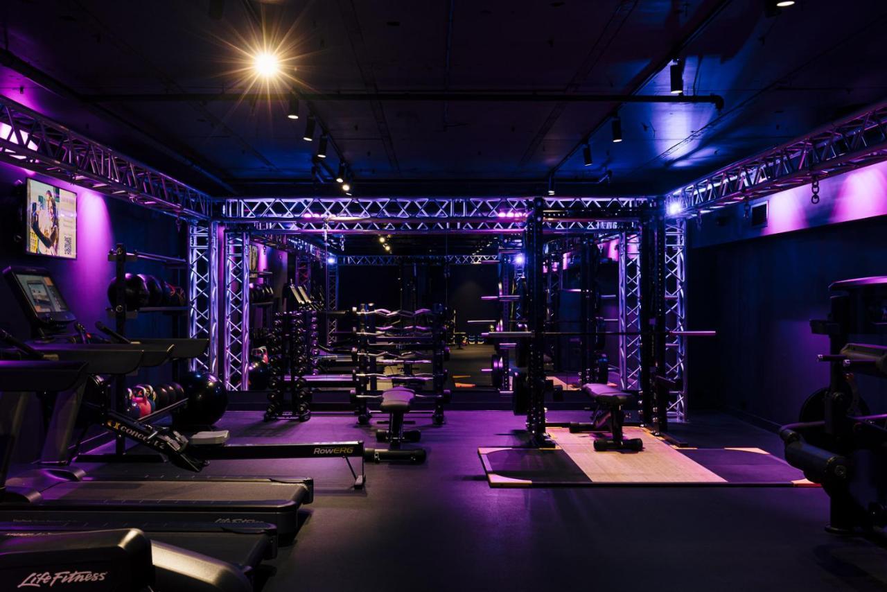 Pullman Melbourne City Centre Exteriör bild The gym at the headquarters of the Australian Institute of Sport