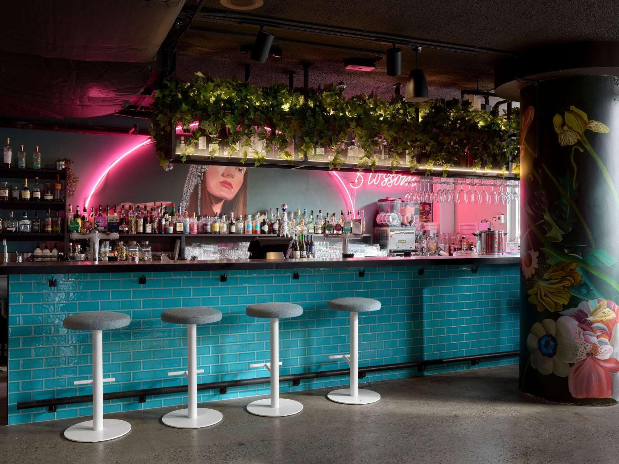 Pullman Melbourne City Centre Exteriör bild The bar at the 2018 edition of the festival